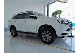 ISUZU MU-X  1.9 AT (2WD) PRESTIGE 2024