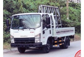 ISUZU QLR77FE4 CHỞ KÍNH