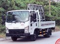ISUZU QLR77FE4 CHỞ KÍNH