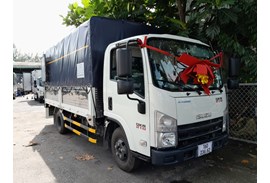 ISUZU QMR77HE4A THÙNG MUI PHỦ 1.990 -2.280 TẤN