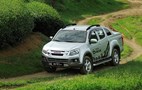 D-MAX LS 3.0 AT (4WD) GIÁ 738 TRIỆU