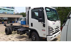 ISUZU NPR400 THANH LÝ ĐỜI 2021-EURO5